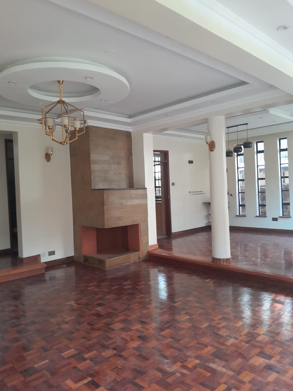 5 Bedroom Maisonette To Let in Lavington Image