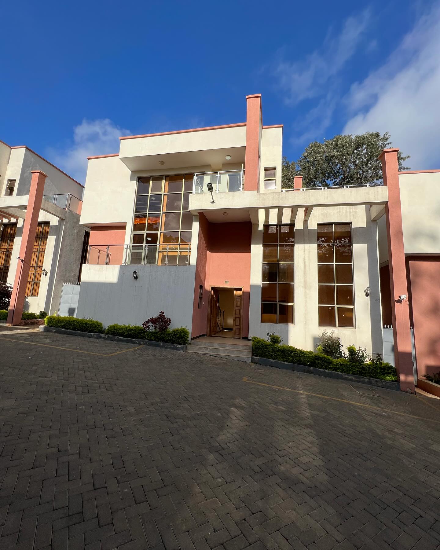 5 bedroom maisonette to let in Lavington