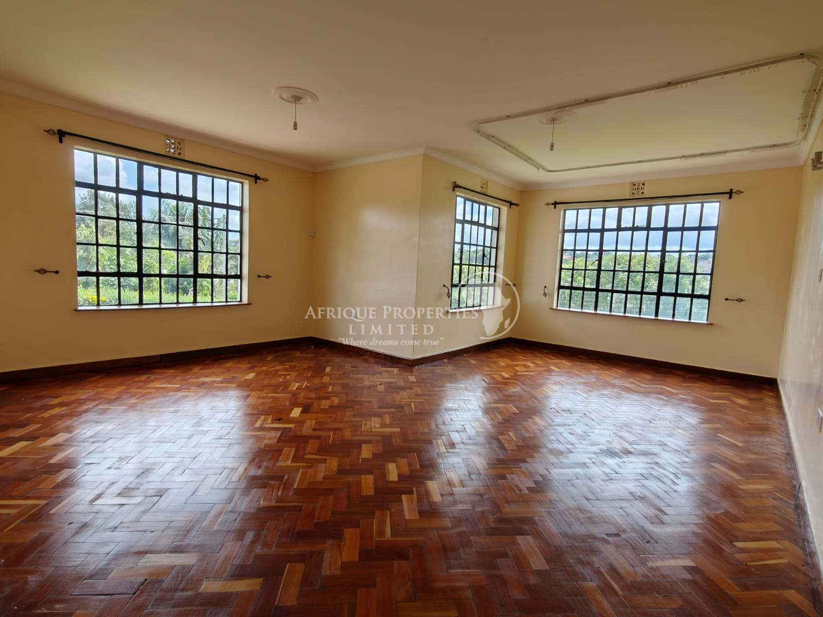 5 bedroom maisonette to let in Muthaiga