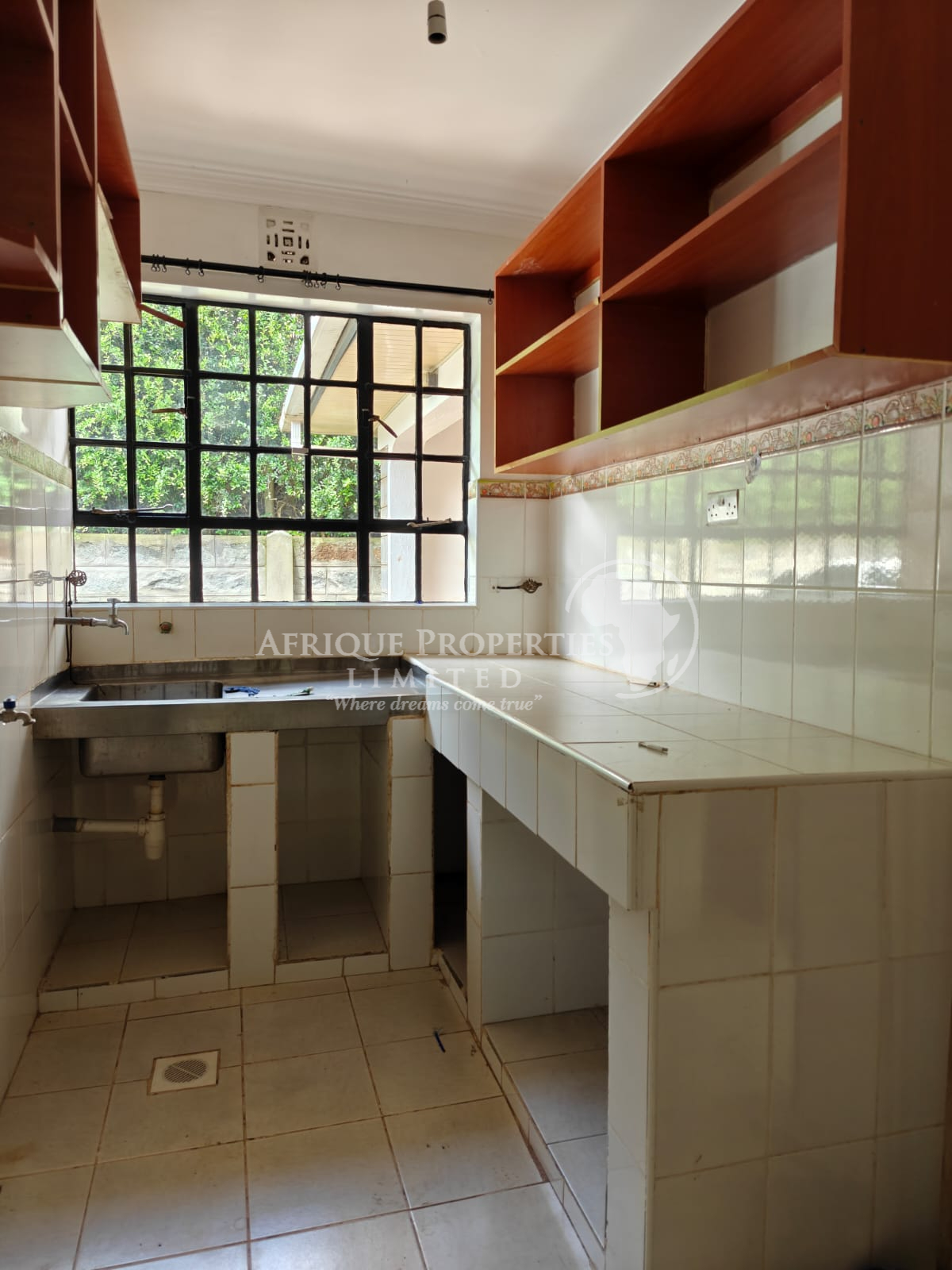5 bedroom maisonette to let in Muthaiga Image