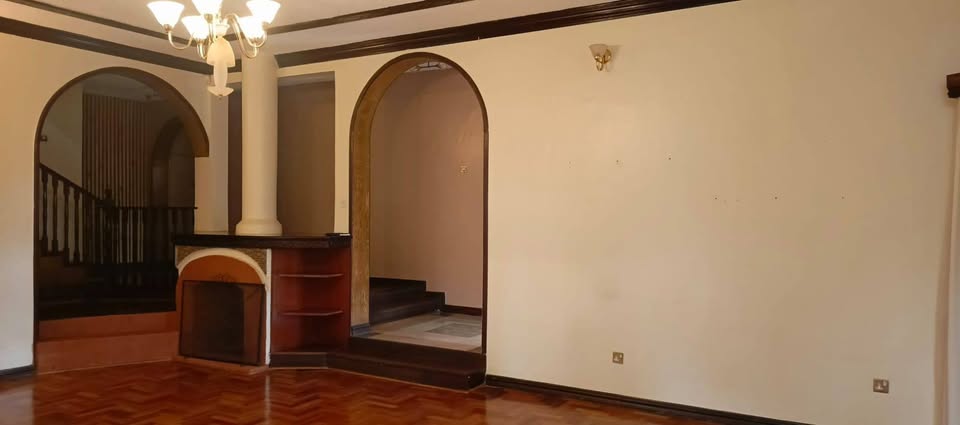 5 Bedroom Maisonette To Let in Old Runda Image