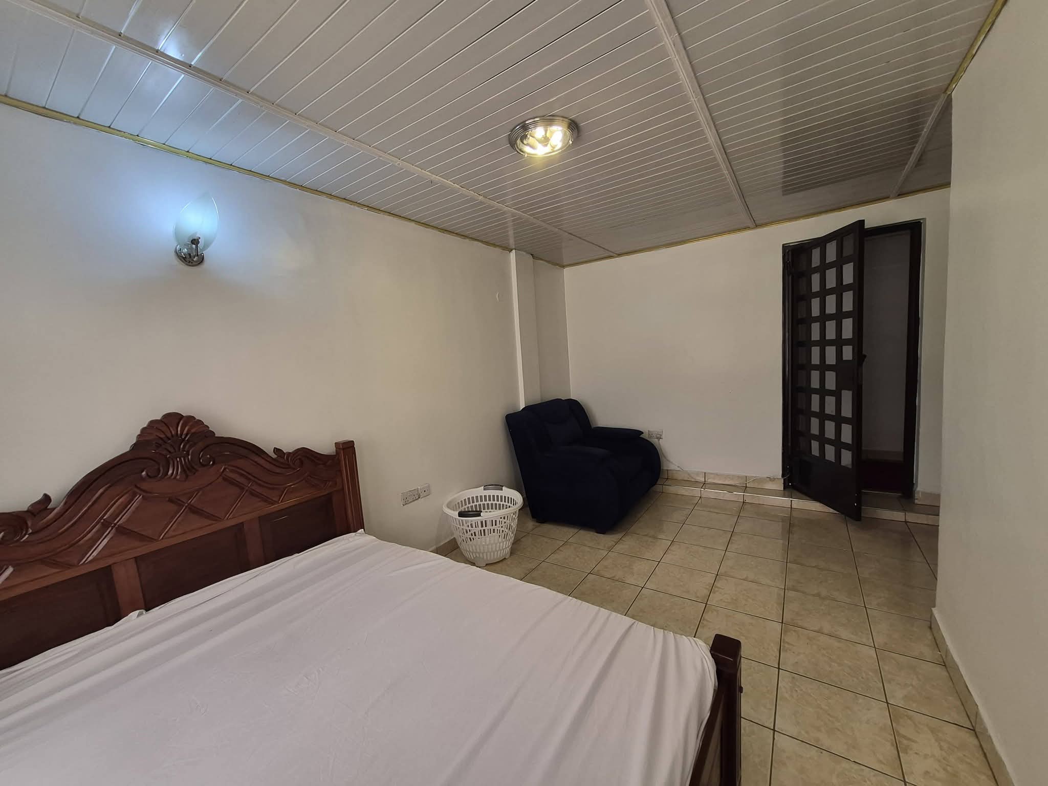 5 Bedroom Maisonette with DSQ for Sale In Garden Estate Image