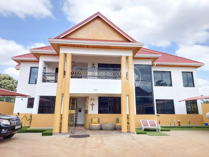 5 Bedroom Maisonnette For Sale or Rent in Thika Greens Golf Estate Image