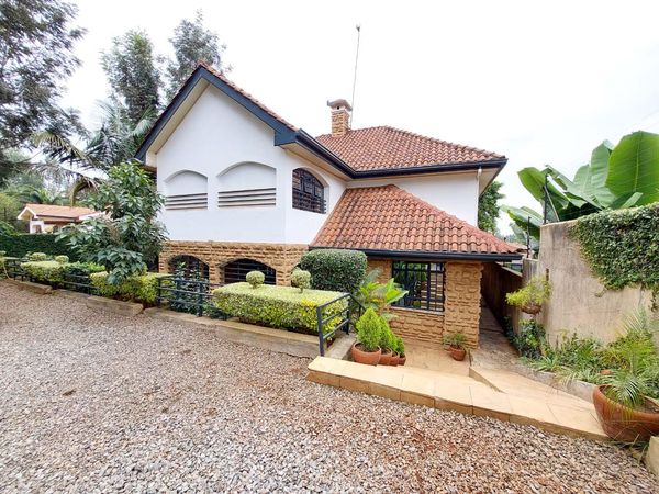5 bedroom mansion to let in Kitisuru Mwimuto.