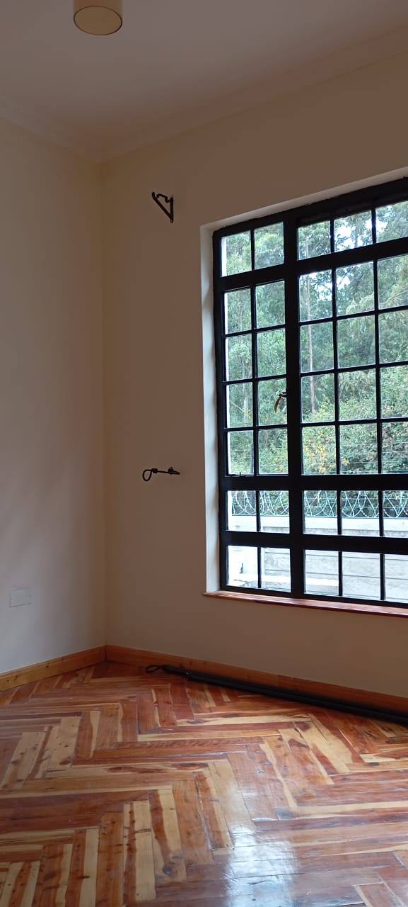 5 bedroom masionette to let in Kerarapon Image