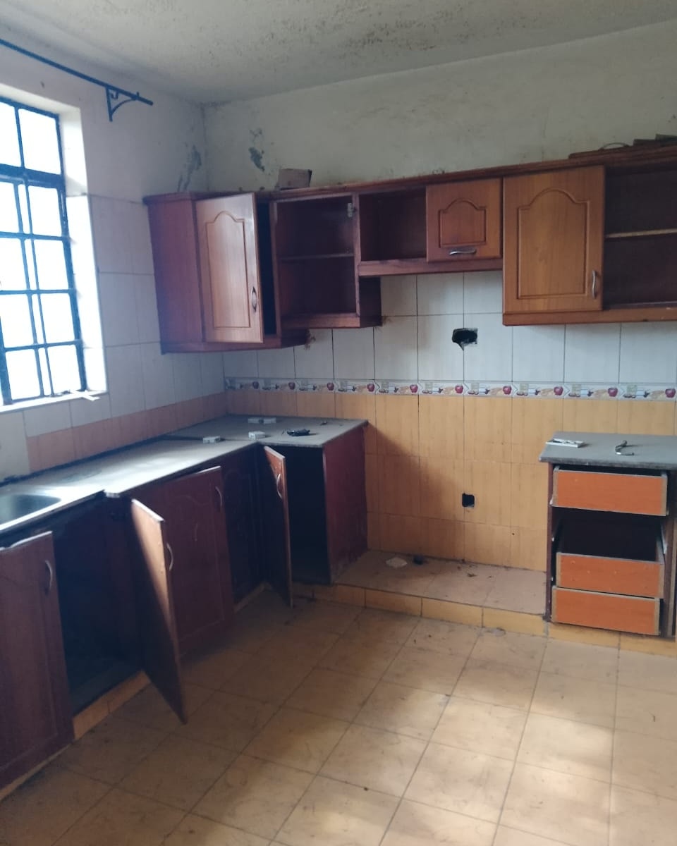 5-Bedroom Master Ensuite Maisonette For Sale in Syokimau (Parliament Road) Image