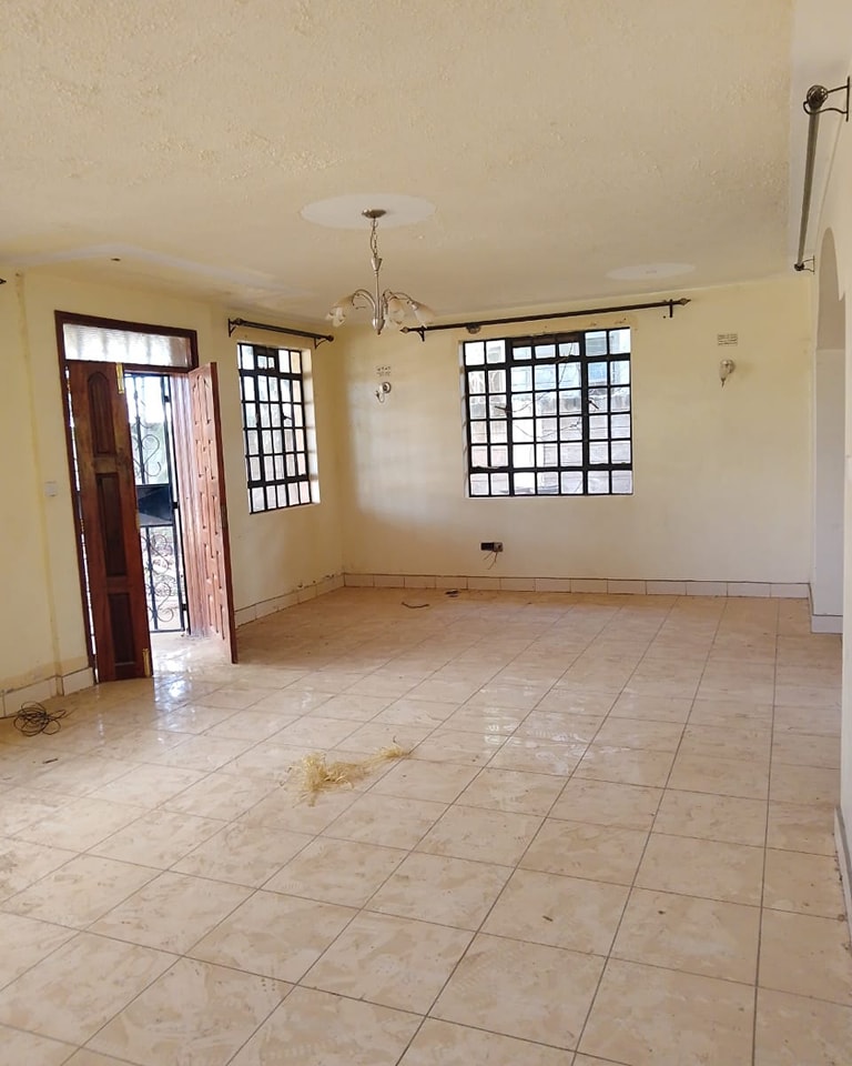 5-Bedroom Master Ensuite Maisonette For Sale in Syokimau (Parliament Road) Image