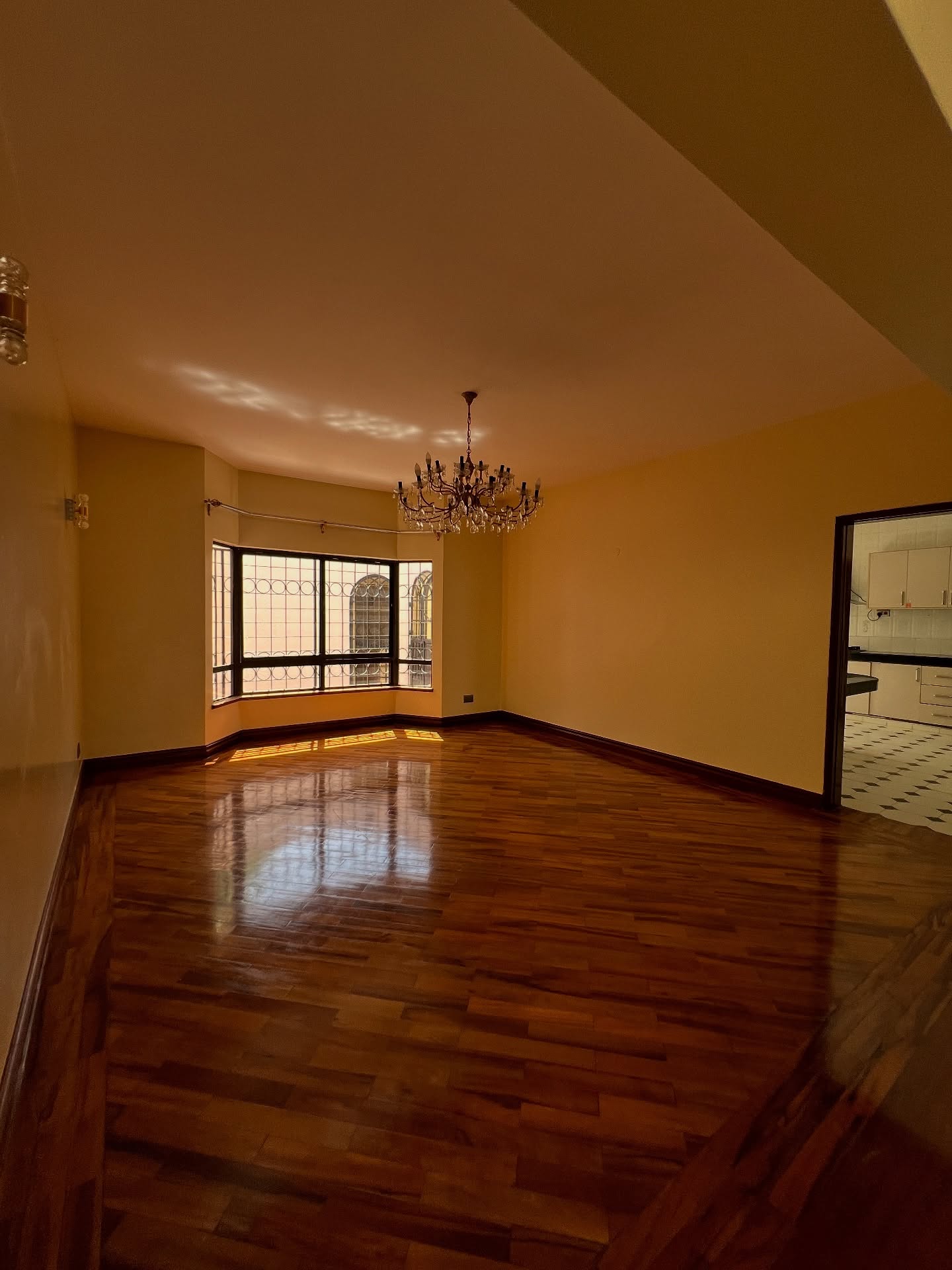 5 bedroom plus 1bedroom geust wing to let in Lavington Image