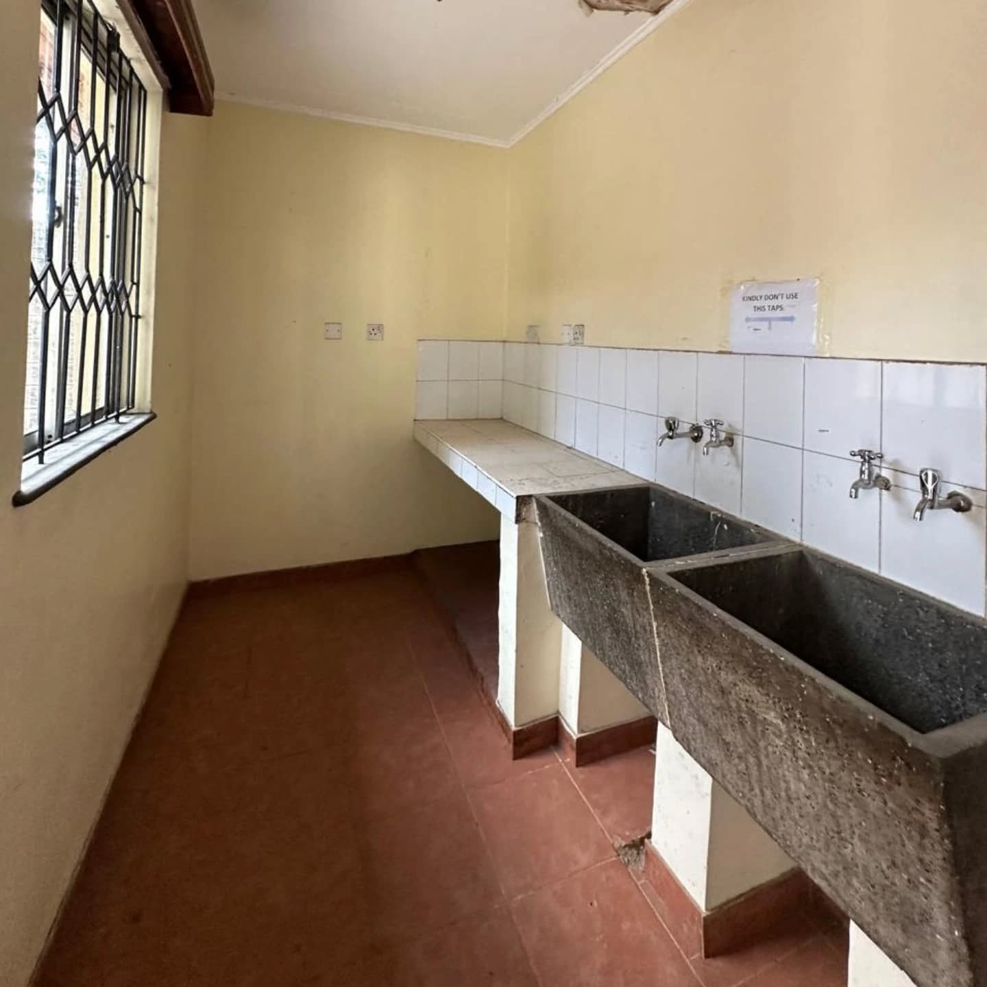 5 Bedroom Plus 2 DSQ Standalone House To Let in Lavington Image