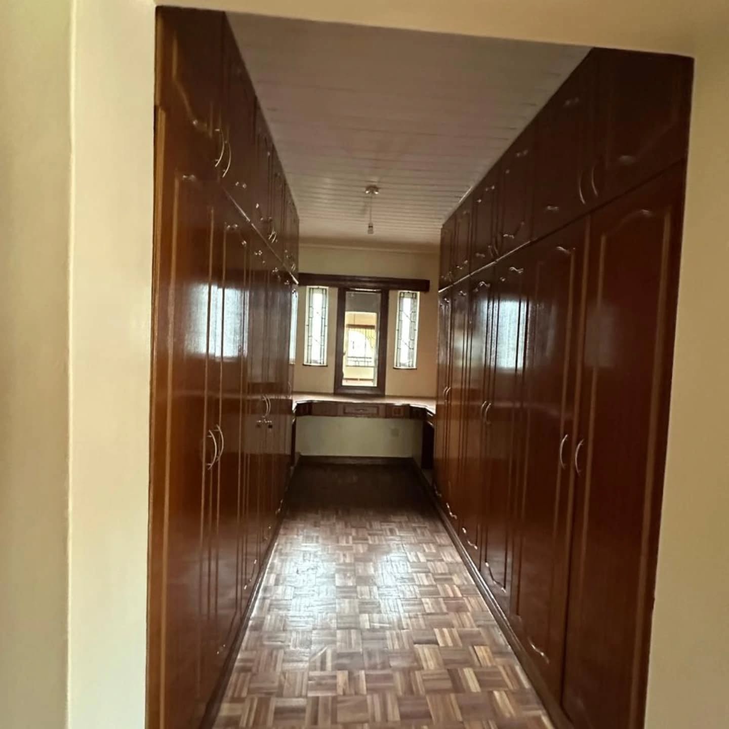 5 Bedroom Plus 2 DSQ Standalone House To Let in Lavington Image