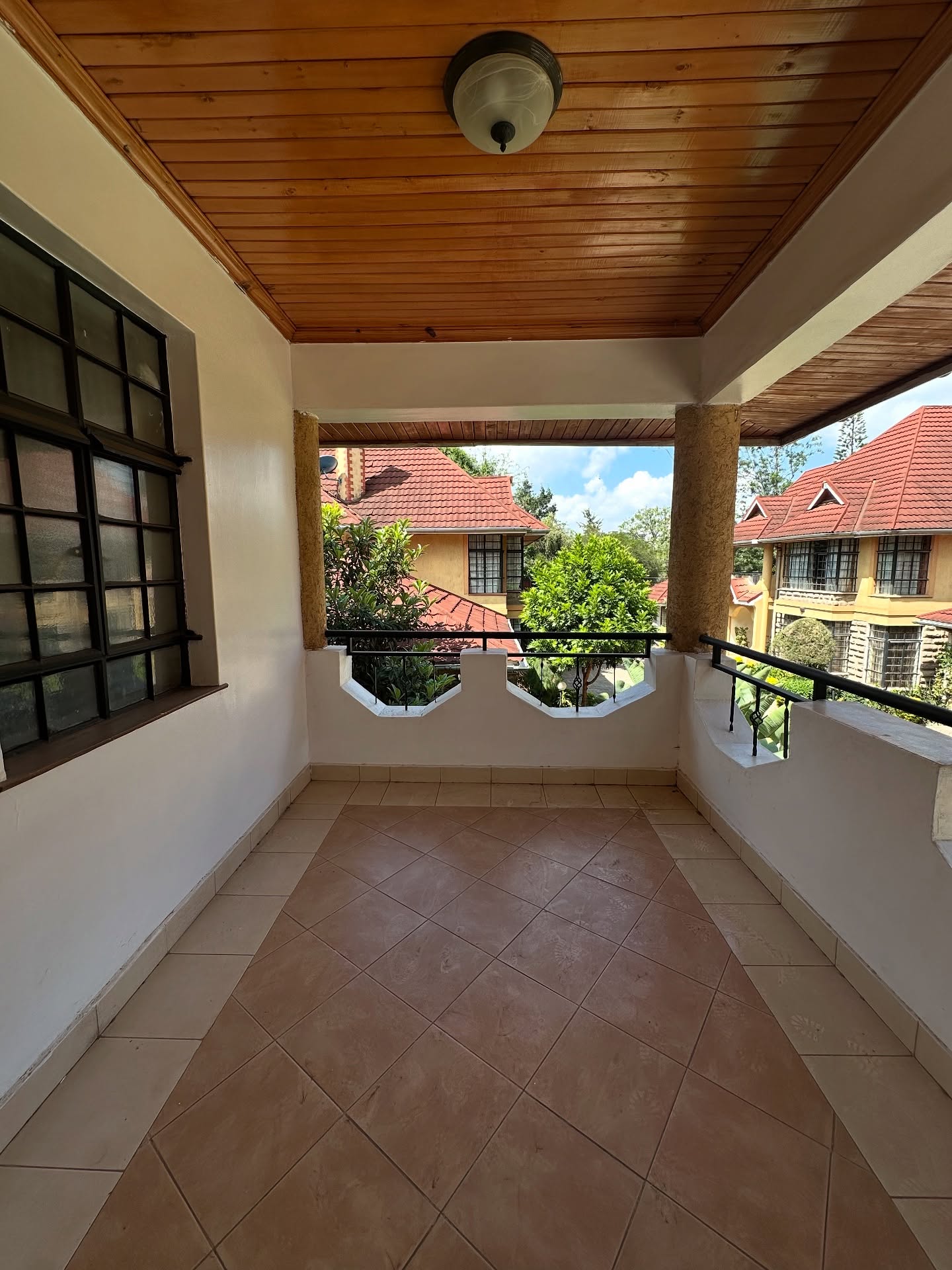 5 bedroom plus dsq townhouse to let in Lavington Image
