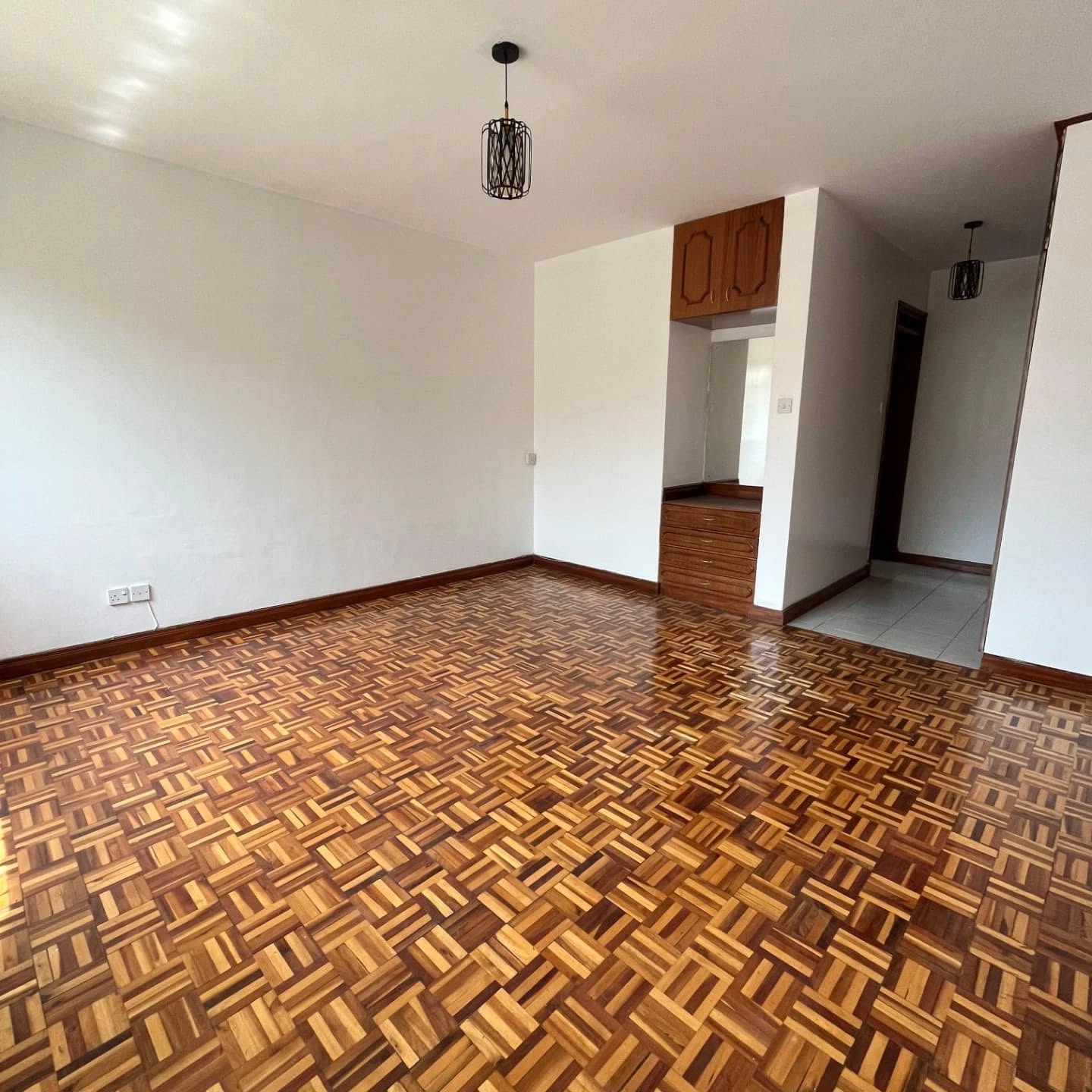 5-Bedroom Townhouse + DSQ for Rent in Spring Valley Image