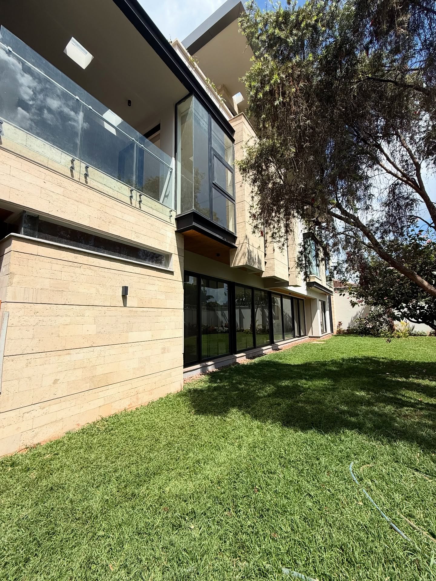 5-Bedroom Townhouse + DSQ for Sale in Kyuna