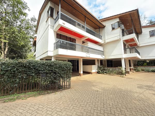 5 bedroom townhouse for commercial usefor rent in Kilimani