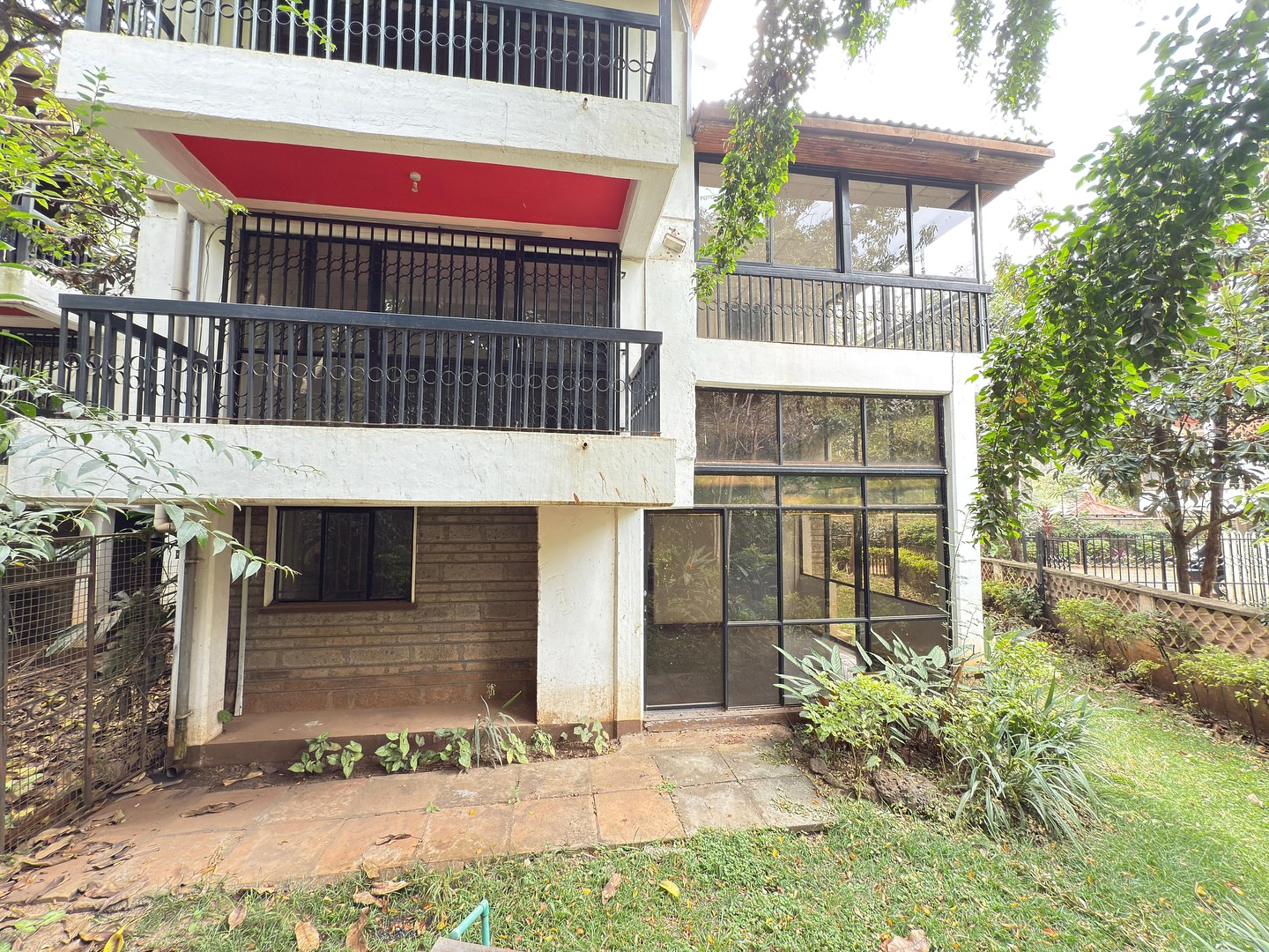 5 bedroom townhouse for commercial usefor rent in Kilimani Image
