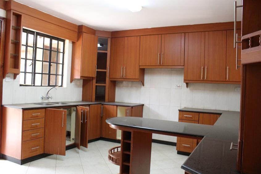 5 bedroom townhouse for rent in Kileleshwa Image