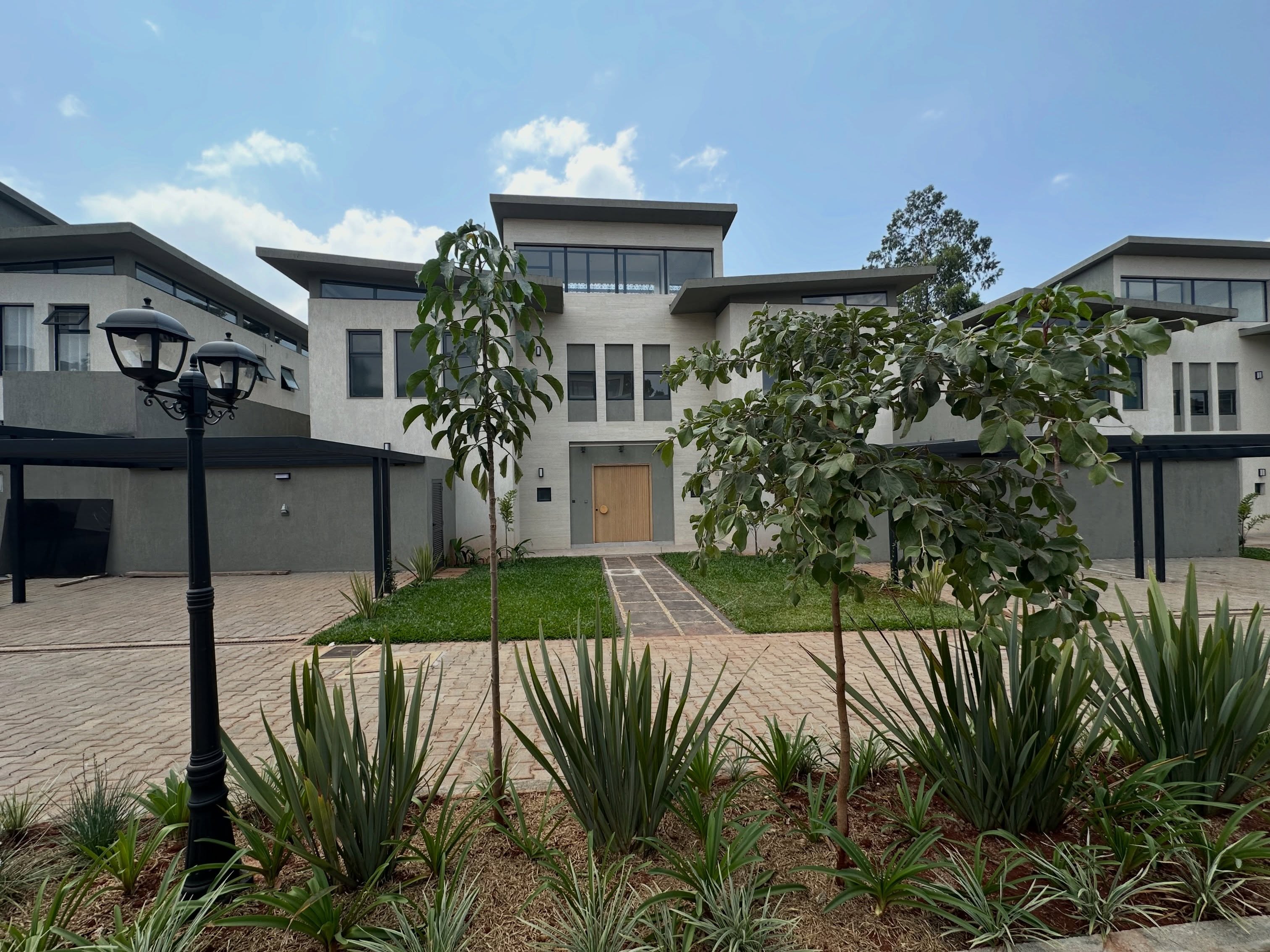 5 bedroom townhouse for rent in runda