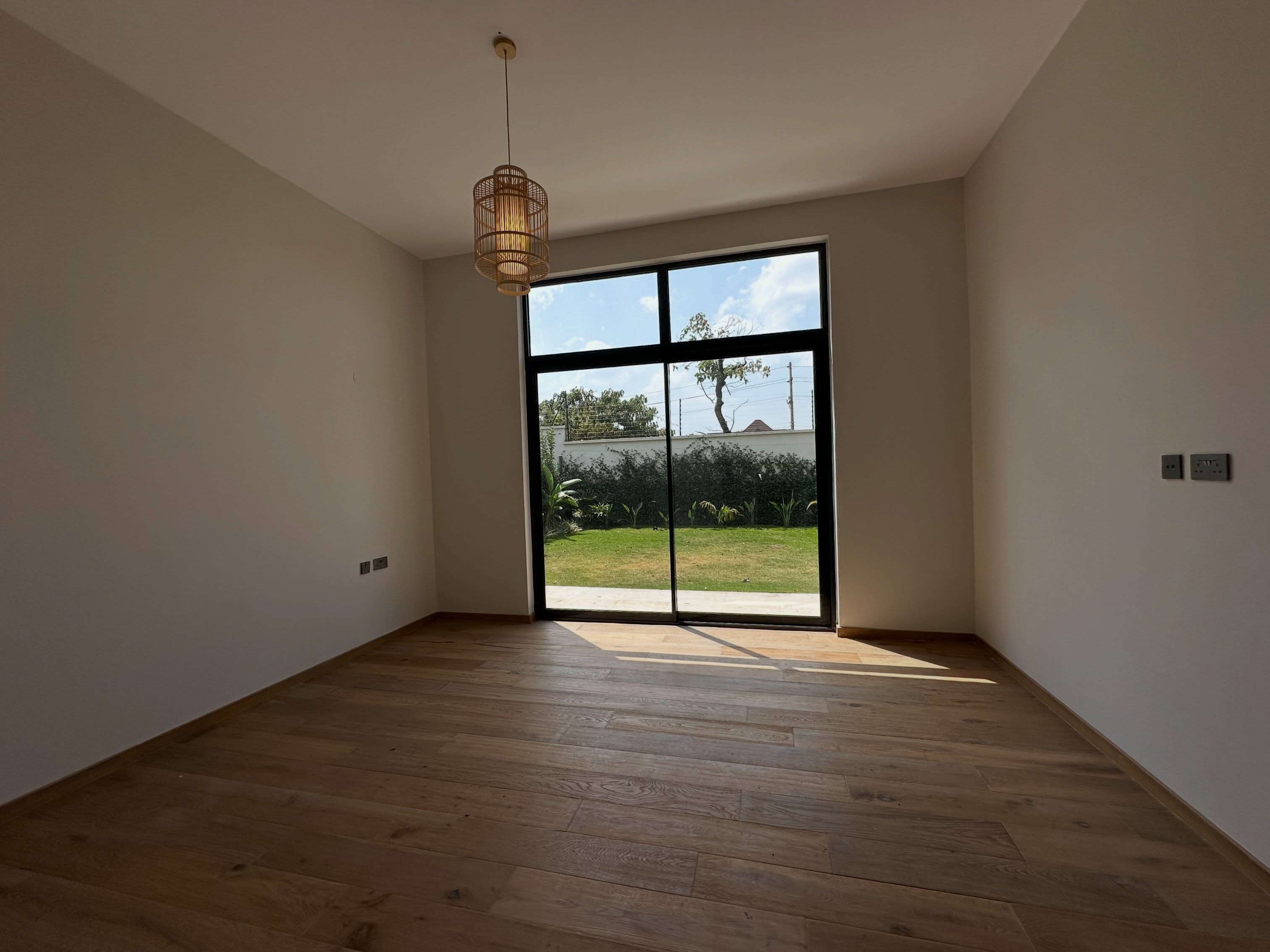 5 bedroom townhouse for rent in runda Image