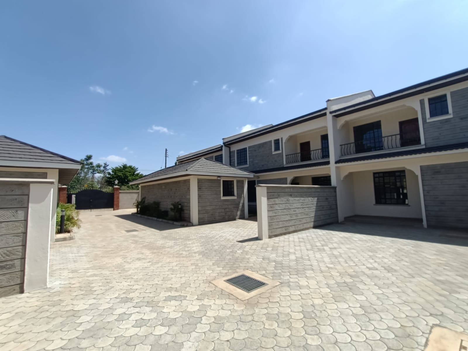 5 bedroom townhouse for sale in Ruiru Matangi