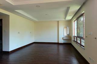 5 bedroom townhouse for sale in spring Valley Image