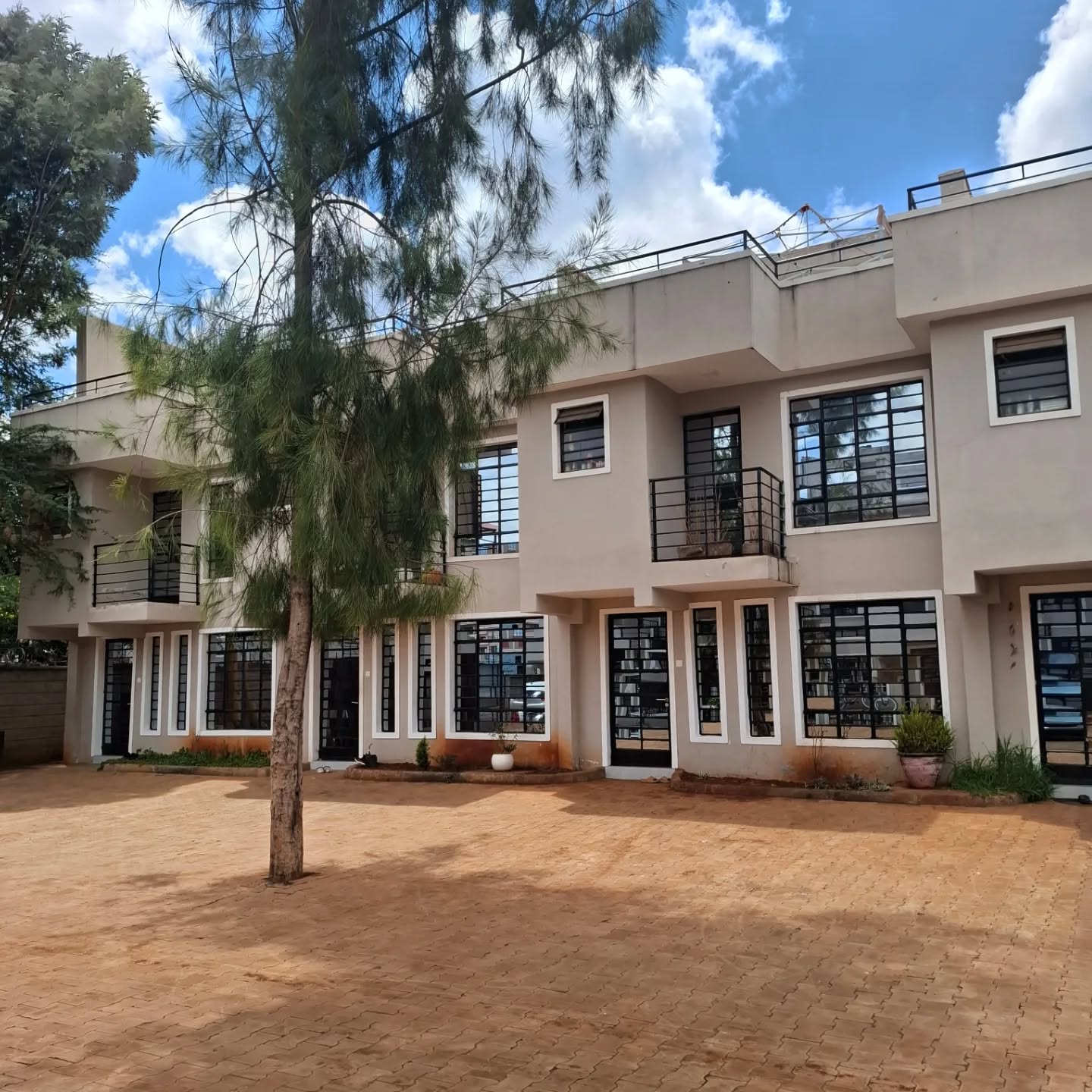 5 Bedroom Townhouse plus dsq for rent in Kikuyu