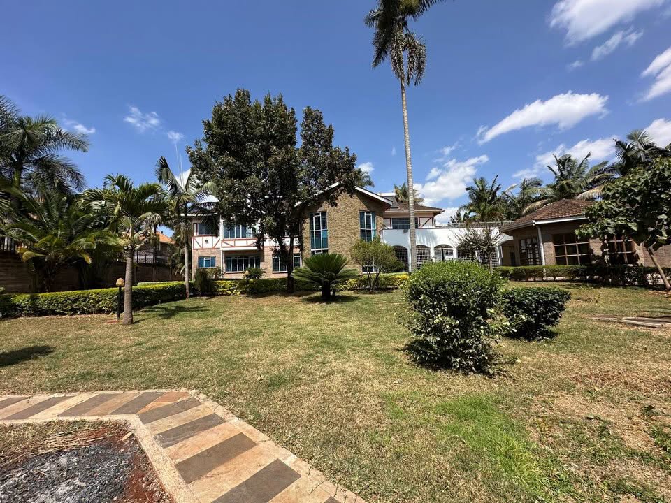 5 bedroom townhouse plus dsq for sale in Runda