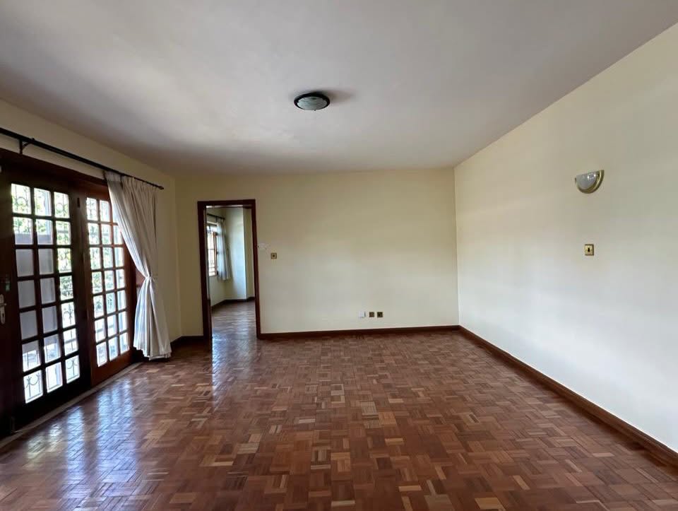 5 bedroom townhouse plus dsq for sale in Runda Image