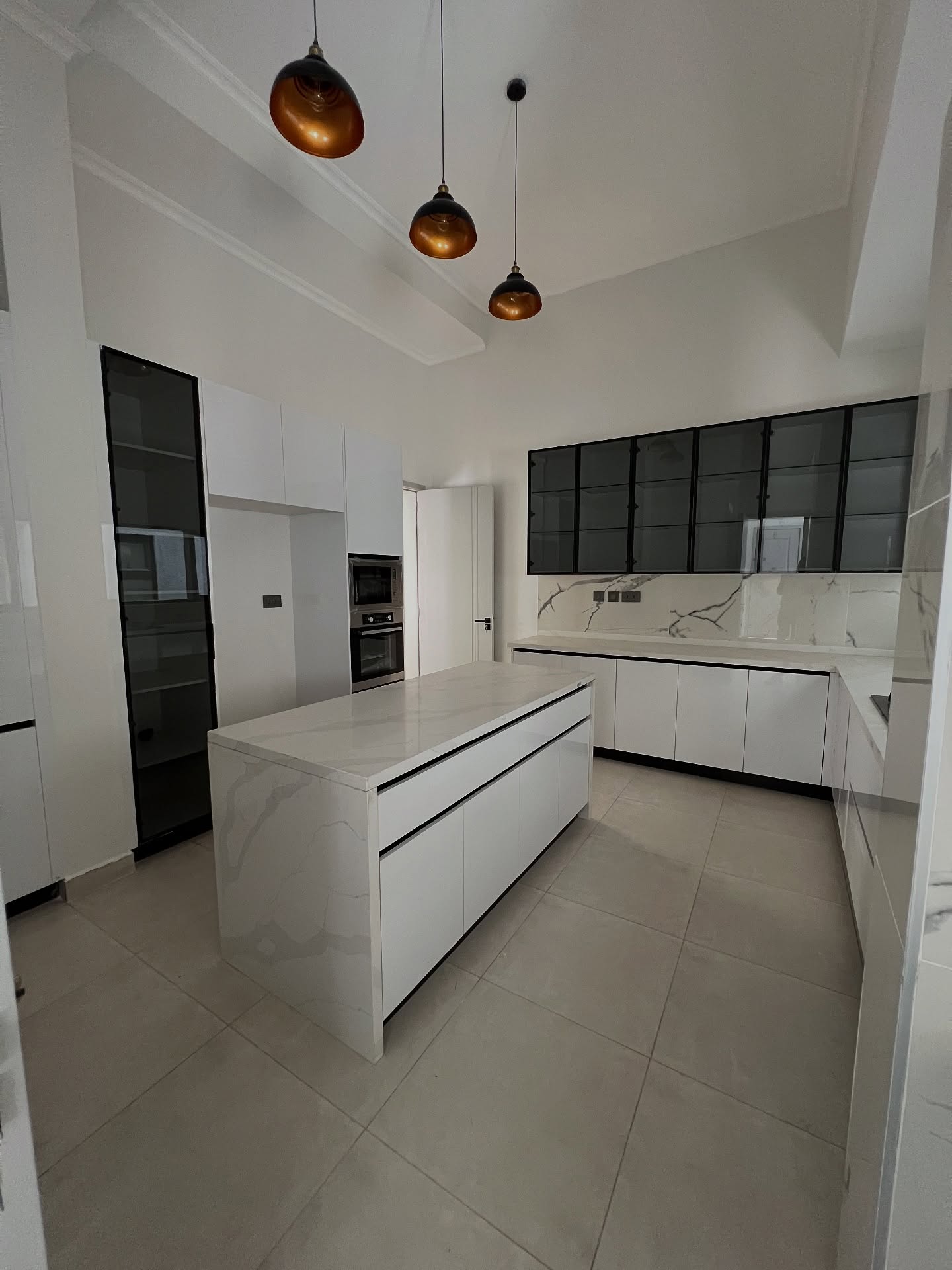 5 Bedroom Townhouse plus dsq for sale or rent in Lavington Image