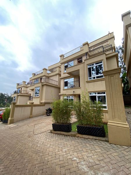 5 bedroom townhouse to let in  Kiambu Road, Windsor