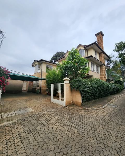 5 Bedroom Townhouse To Let in Lavington