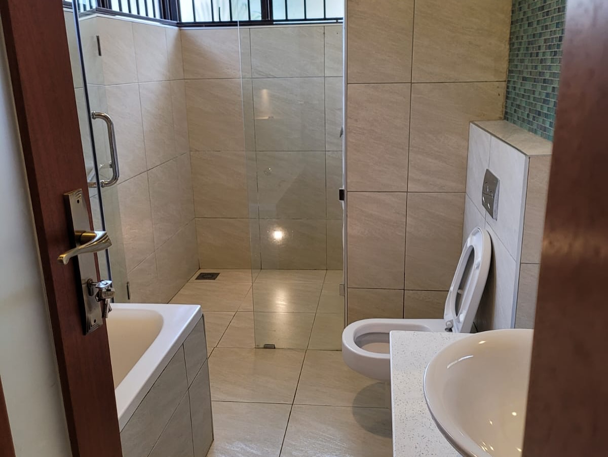 5 Bedroom townhouse to let in Lavington Image