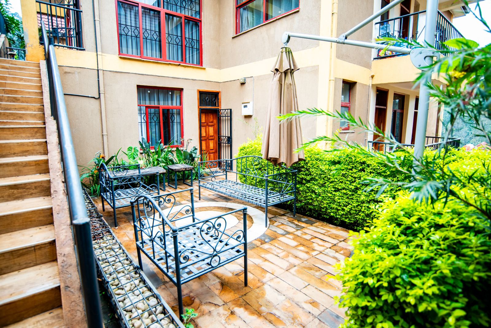 5 bedroom villa all ensuite plus dsq for rent in Redhill, Karura Area