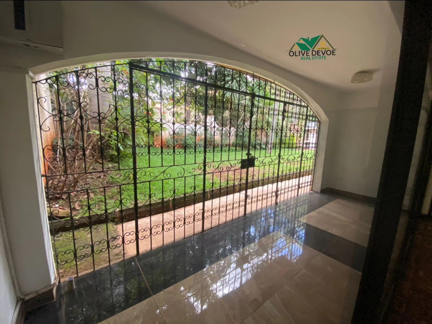 5 bedroom villa for rent in Westlands Image