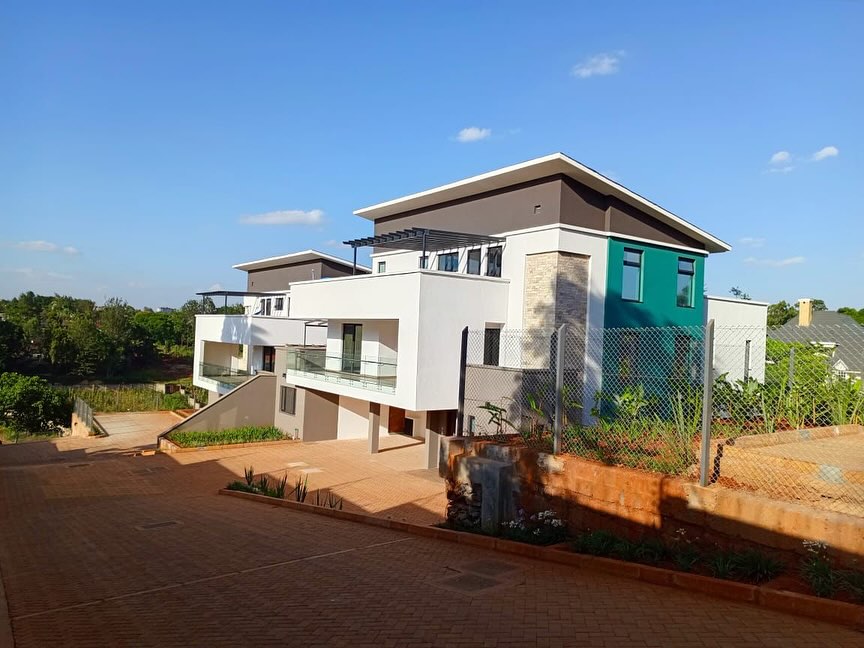 5 Bedroom Villa For Sale in Kitisuru