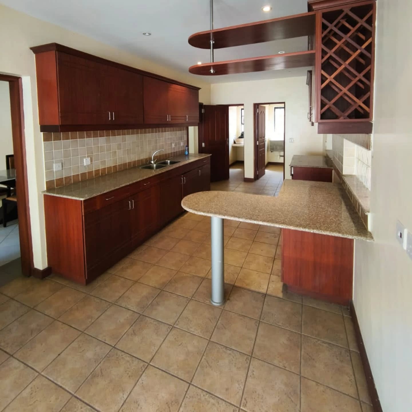 5 Bedroom Villa Pus DSq For Sale in Sping Valley Image