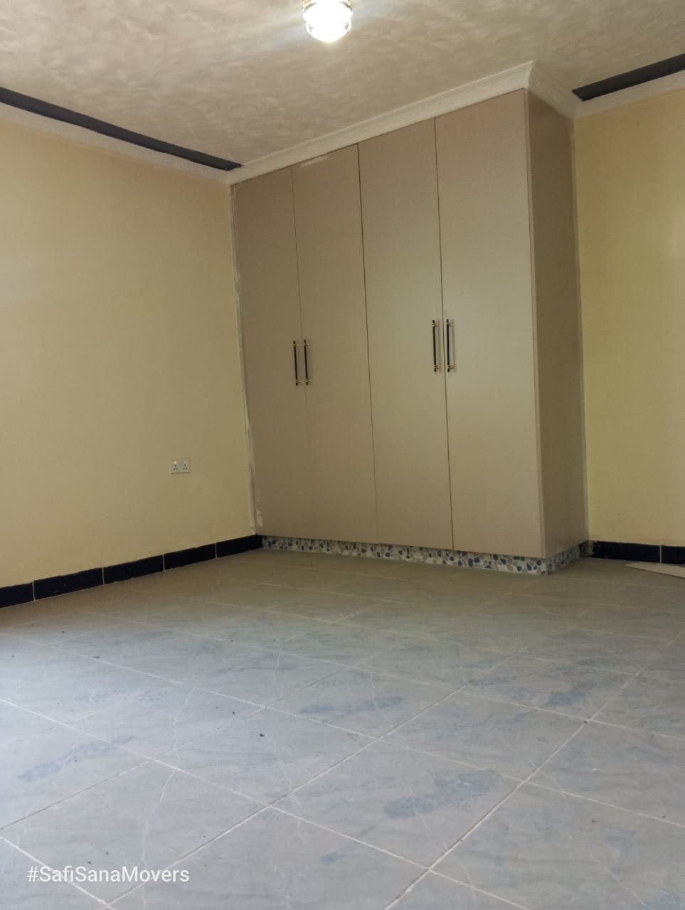 5 Bedrooms Townhouse newly Built To Let in Katani Road Image