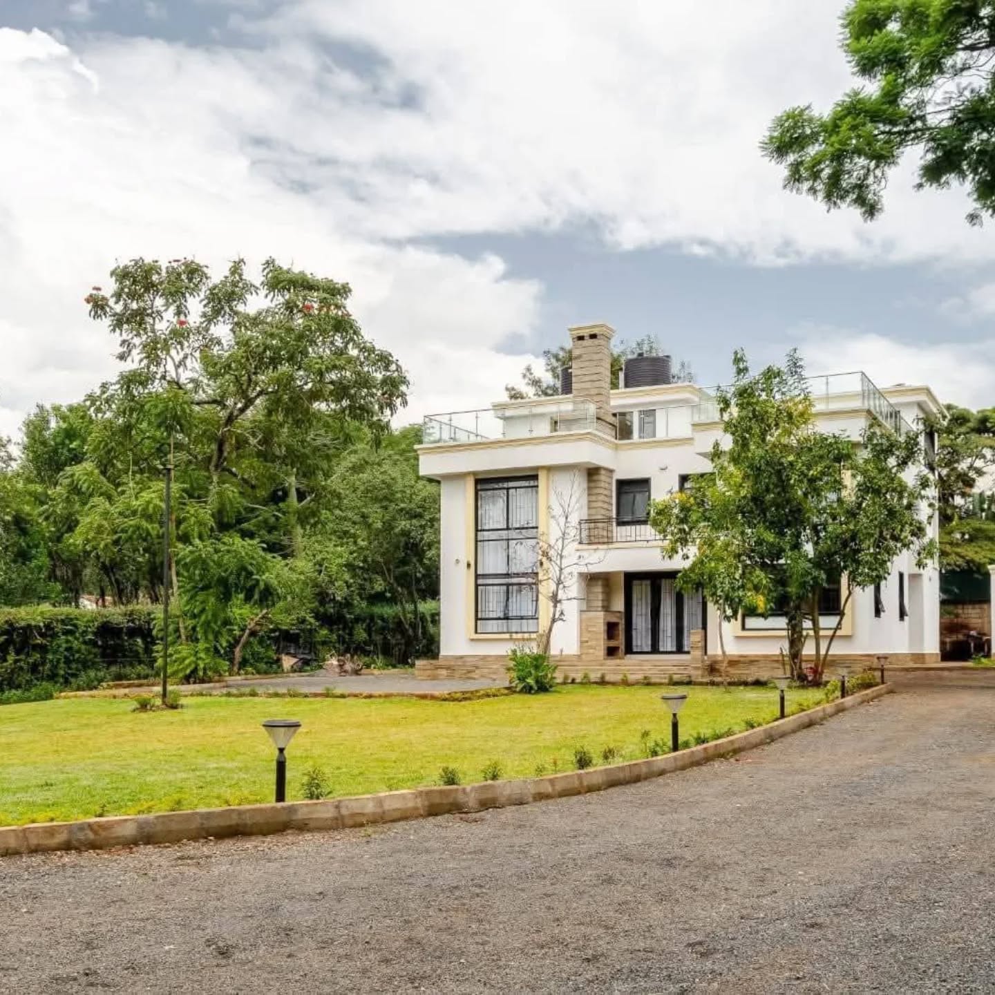 π³πΌπΏπΌπΉπ°πΆπΌπΊ 5-π©π¬π«πΉπΆπΆπ΄ MAISONETTE ππΆπΉ πΊπ¨π³π¬ IN π²π¨πΉπ¬π΅ Image