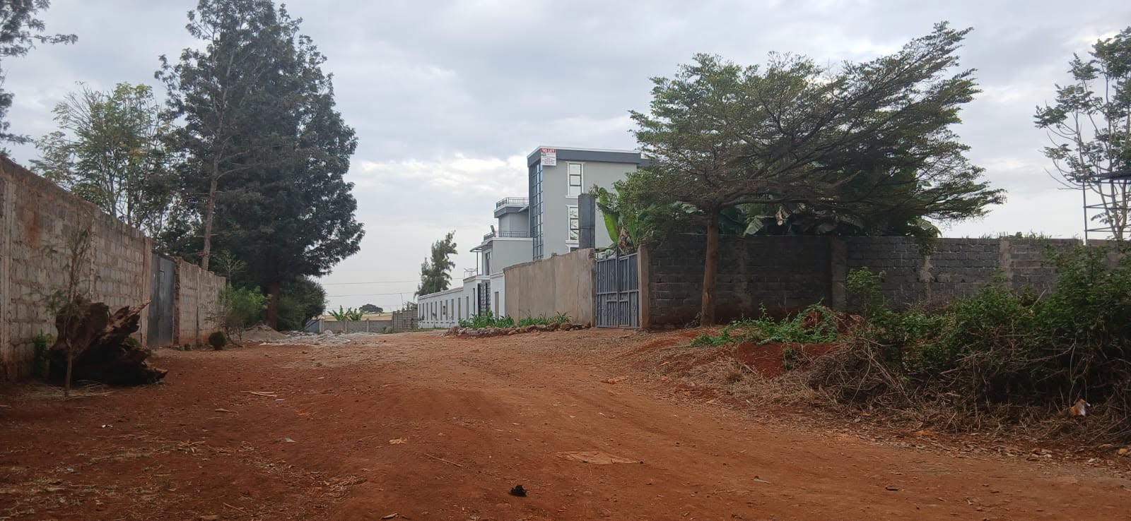 50 by 100 plot for sale in kamiti corner Image