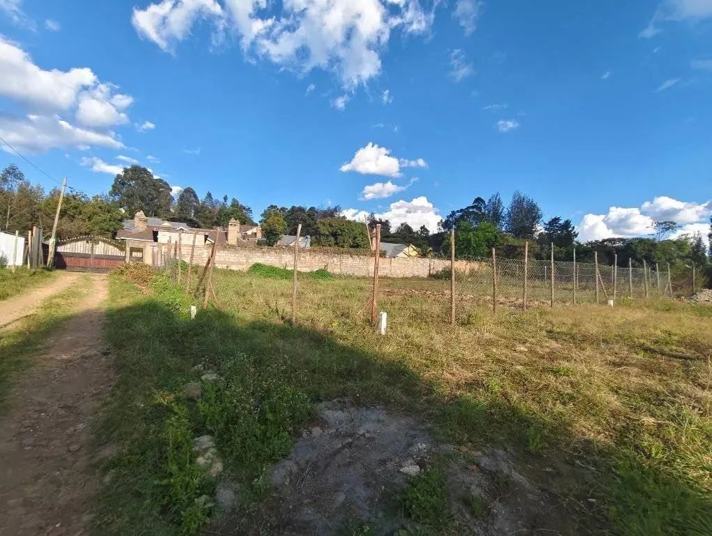 50 by 100 plot for sale in Ngong, Memusi area.