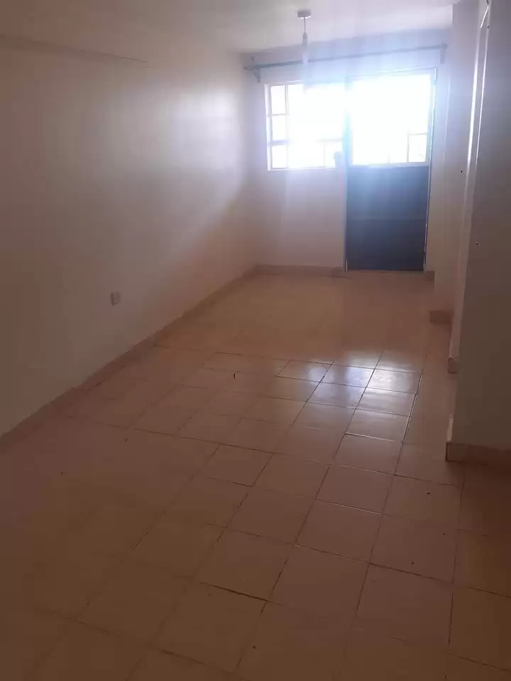 Spacious  2 bedroom for rent in donholm Image