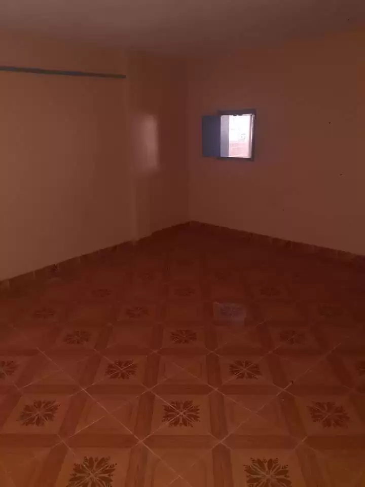 Spacious 2 bedroom for rent in donholm phase 8 Image