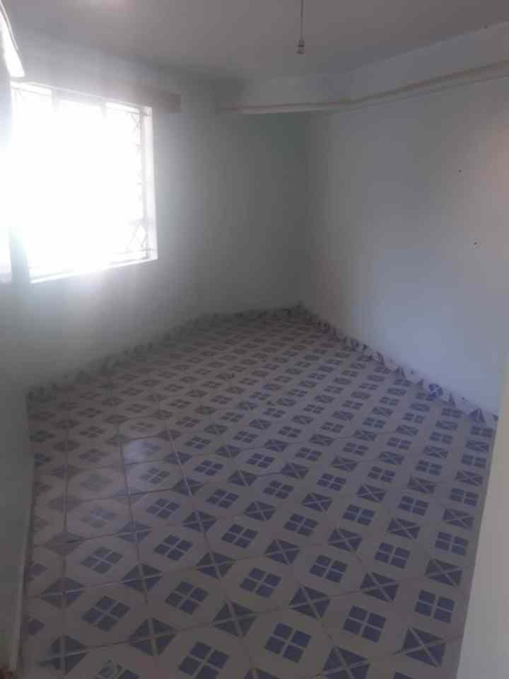 2 bedroom for rent in donholm near  Caltex