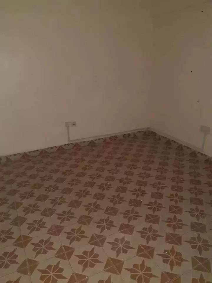 2 bedroom in donhol caltex to let Image