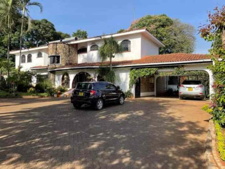 4 bedroom mansion for sale in Muthaiga