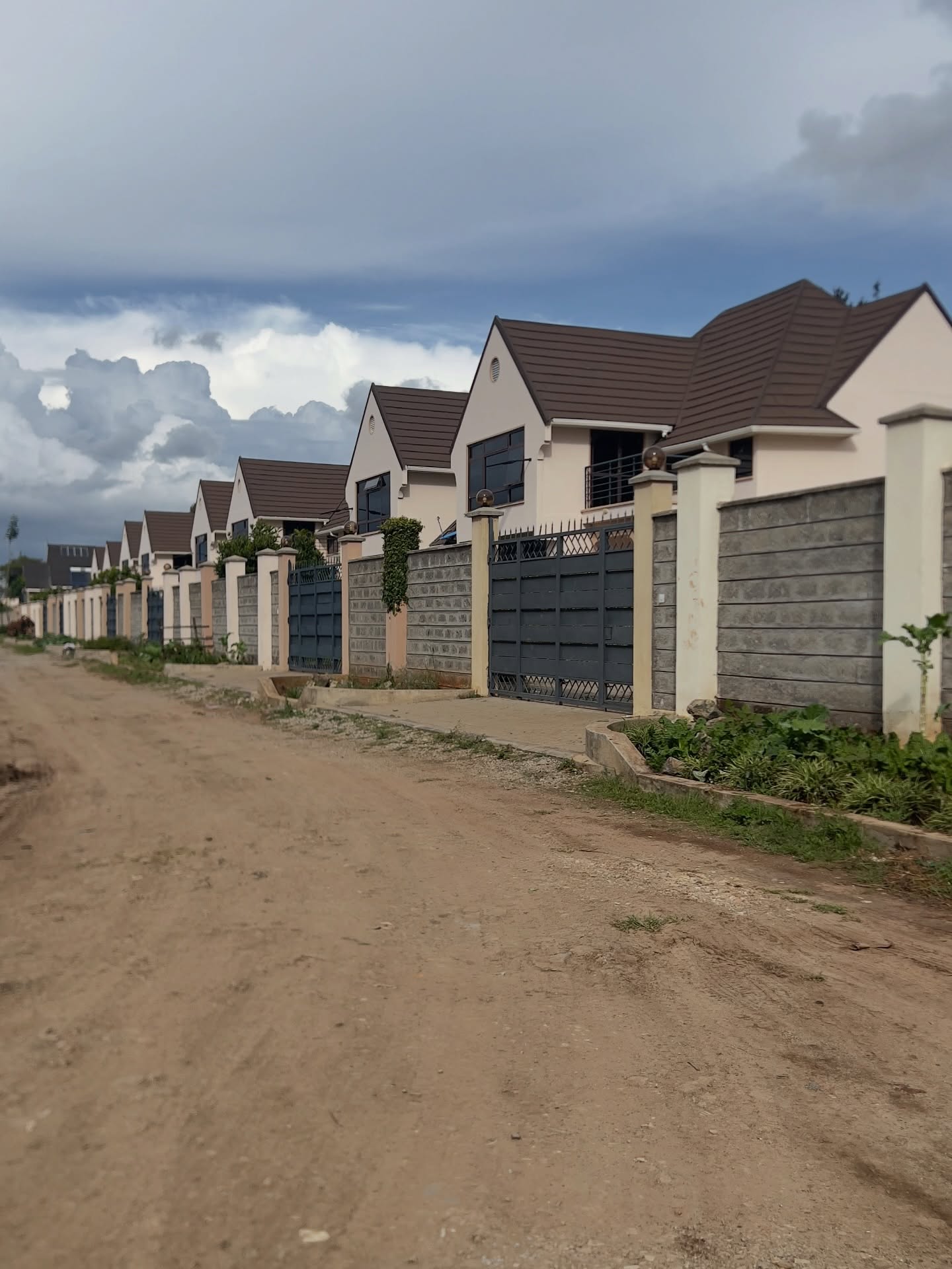 5Bedroom townhouse for rent or sale in Syokimau, Behind Gateways Mall Image