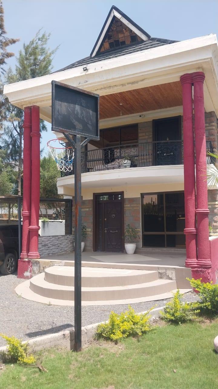 * 5Bedrooms Mansonett House🏘 Plus Dsq For Rent In Sabaki