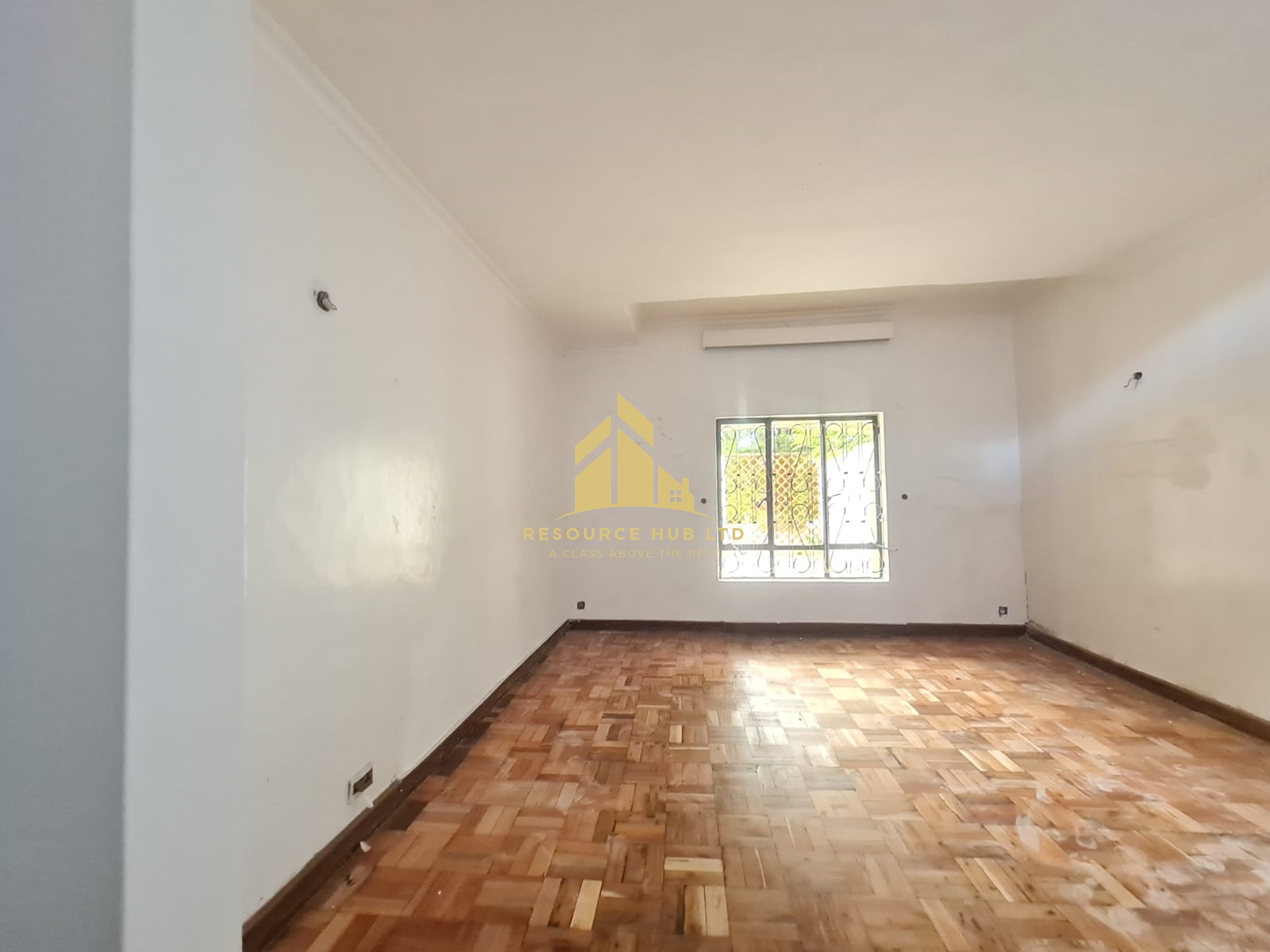 6-bedroom ambassadorial maisonette to let in Lavington Image