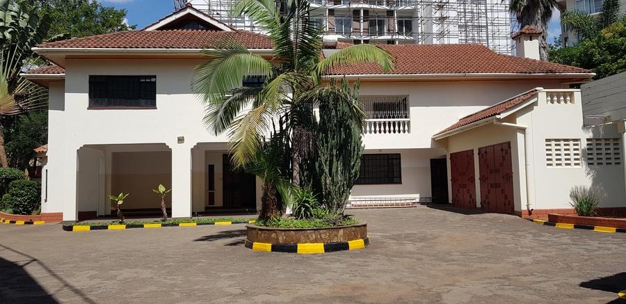 6 bedroom commercial house for rent in Kileleshwa