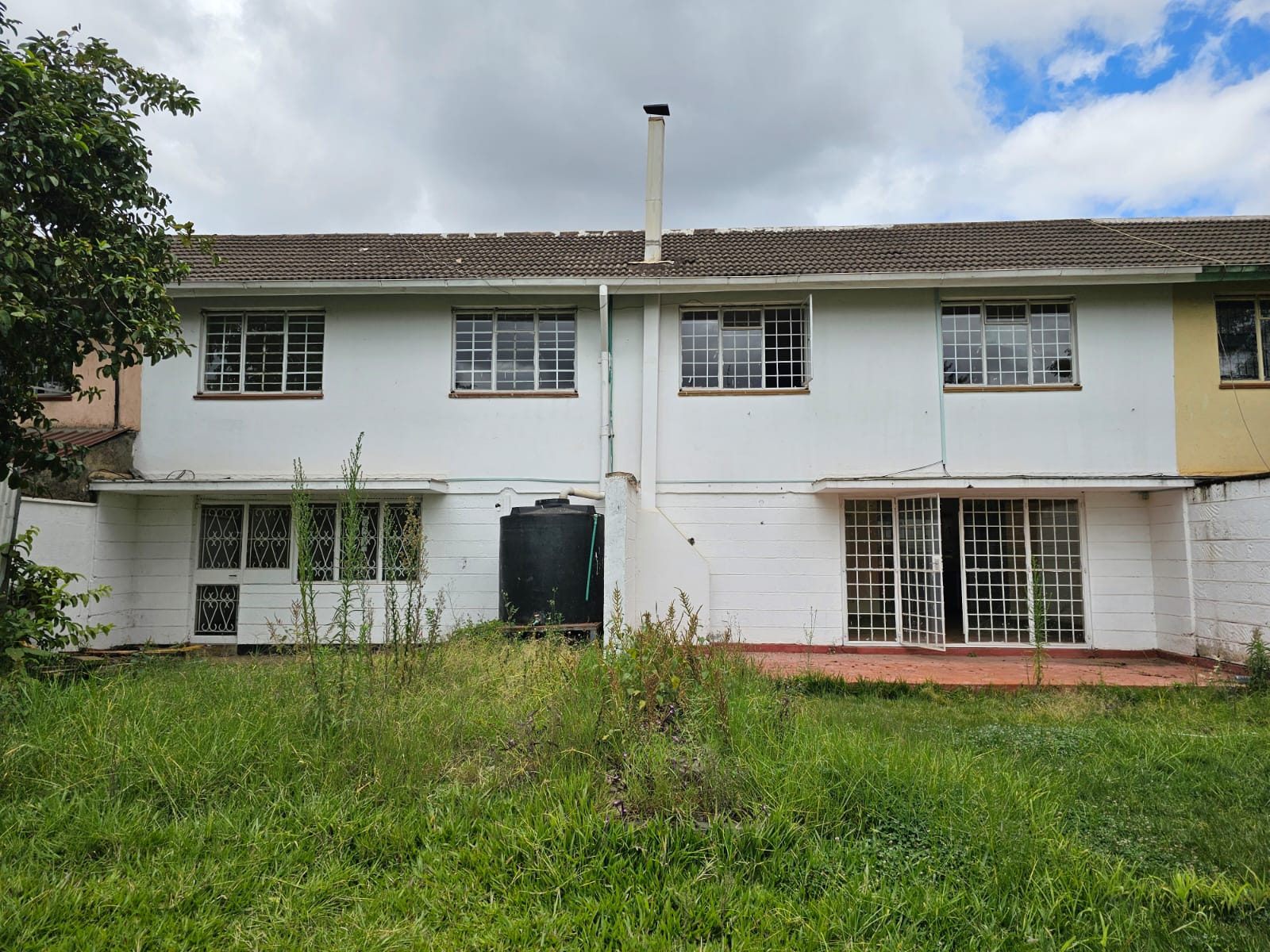 6 bedroom commercial house for rent in Lavington