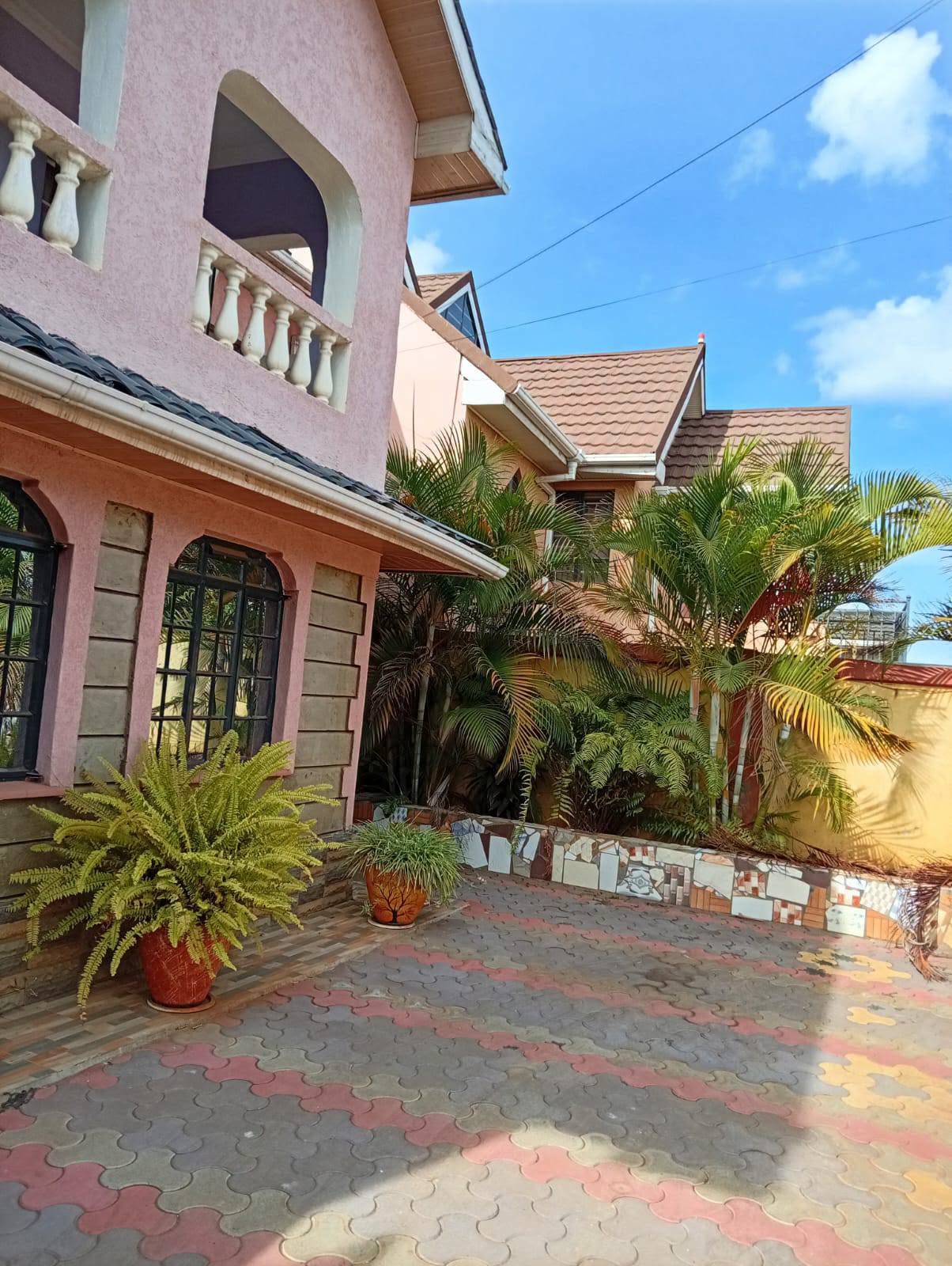 6 bedroom maisonette for sale in membley